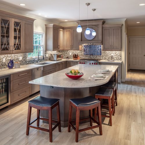 Eclipse cabinet installation in New Milford CT.
Licensed to W.W. Wood Products, Inc. and Kitchen Designer Meredith O'Connor for their Web and Print Marketing use only.
Web-Res Image