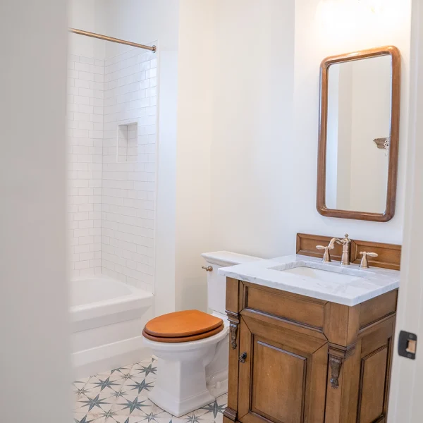 bathroom features Hobday Custom Homes